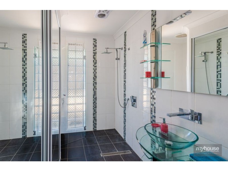 15 Skehan Street, Centenary Heights QLD 4350