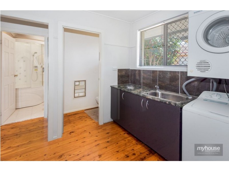 15 Skehan Street, Centenary Heights QLD 4350