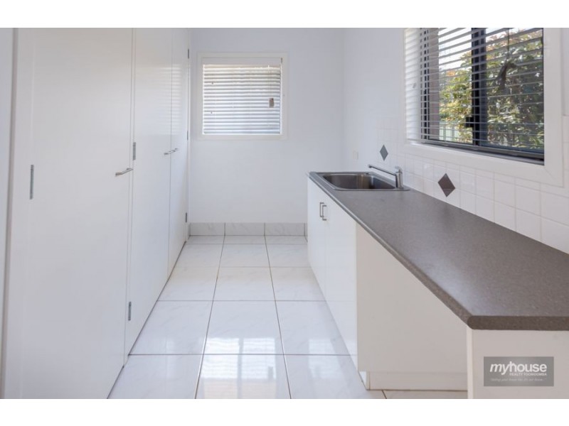 5 Baynes Street, Harristown QLD 4350