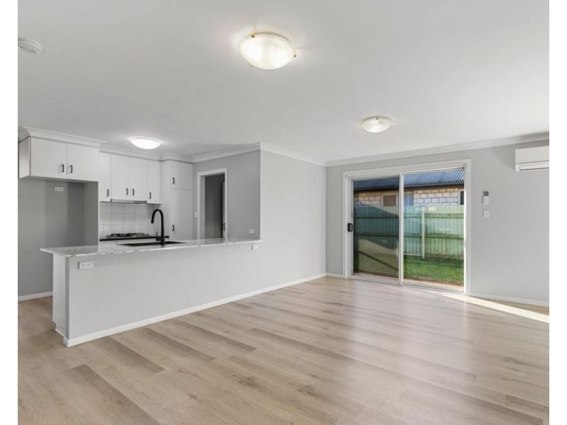 13 Uniplaza Court, Kearneys Spring QLD 4350