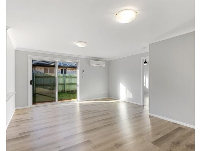 13 Uniplaza Court, Kearneys Spring QLD 4350