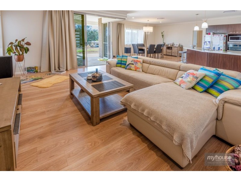 5 Dolleys Road, Withcott QLD 4352