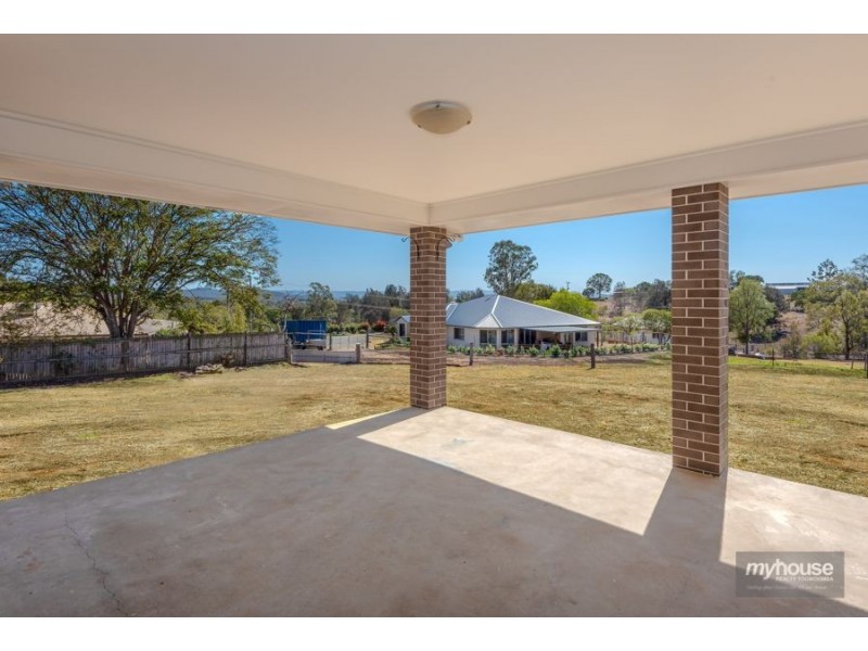5 Dolleys Road, Withcott QLD 4352