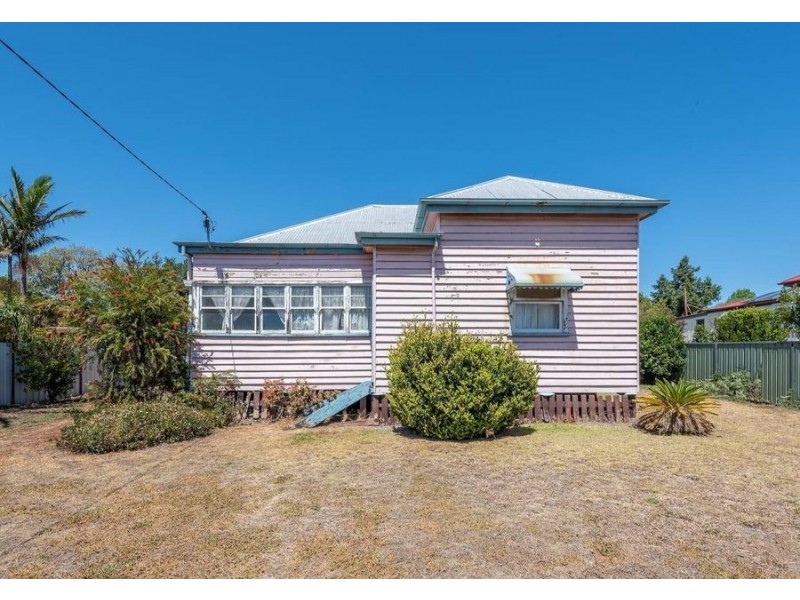 134 Hill Street, Newtown QLD 4350