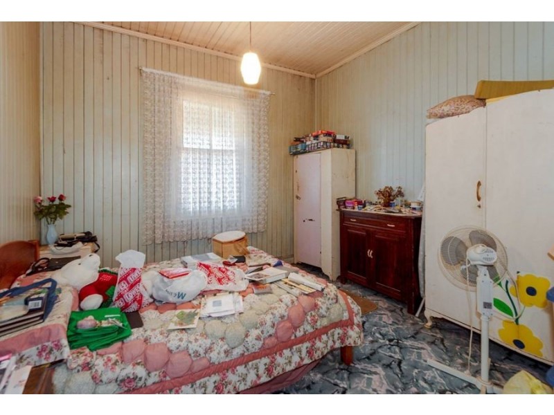 134 Hill Street, Newtown QLD 4350