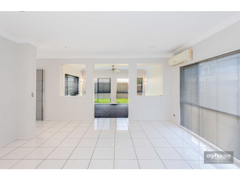 12 McCallum Court, Middle Ridge QLD 4350