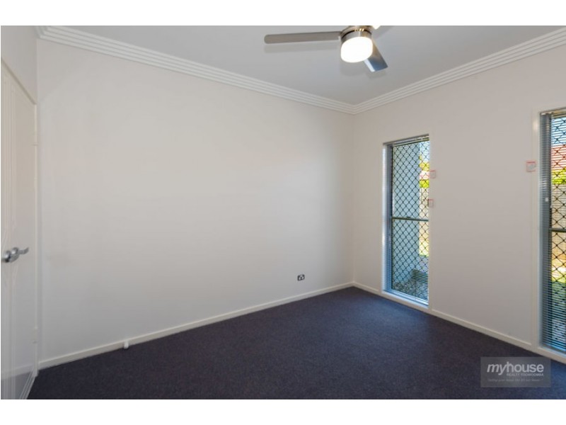 12 McCallum Court, Middle Ridge QLD 4350