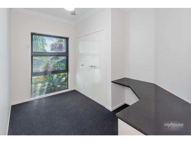 12 McCallum Court, Middle Ridge QLD 4350