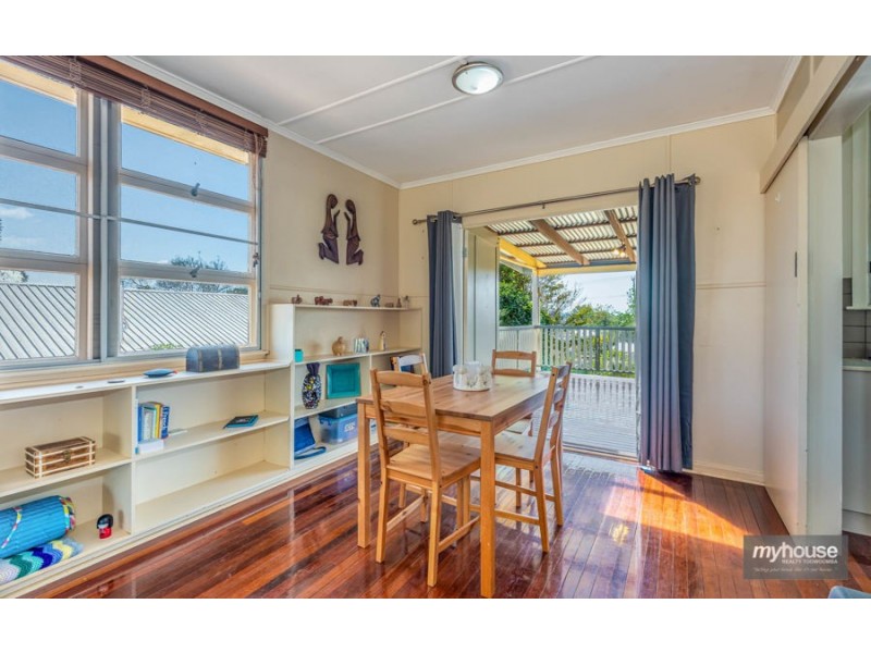 6 Schloss Street, Centenary Heights QLD 4350