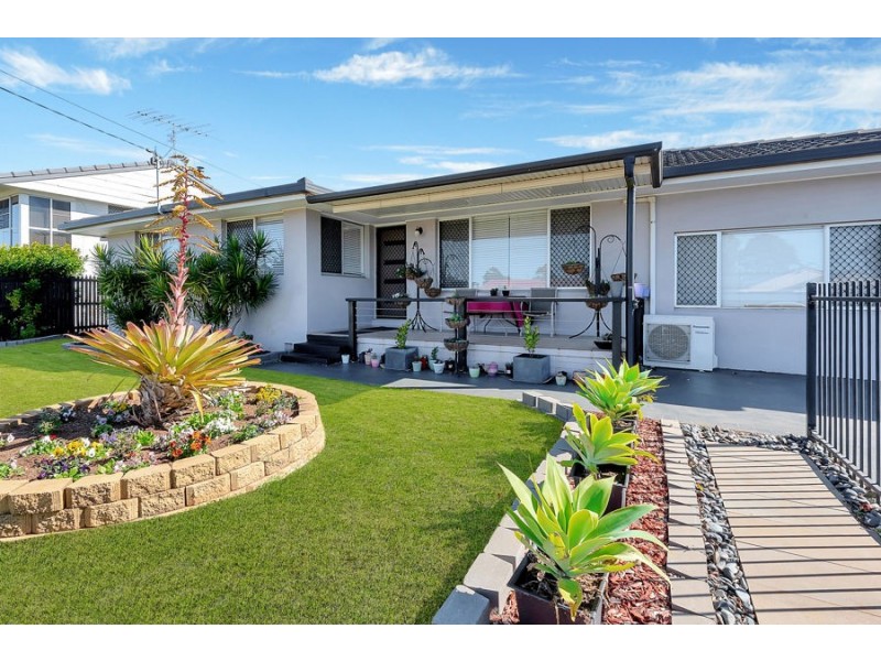 15 Hampton Street, Newtown QLD 4350