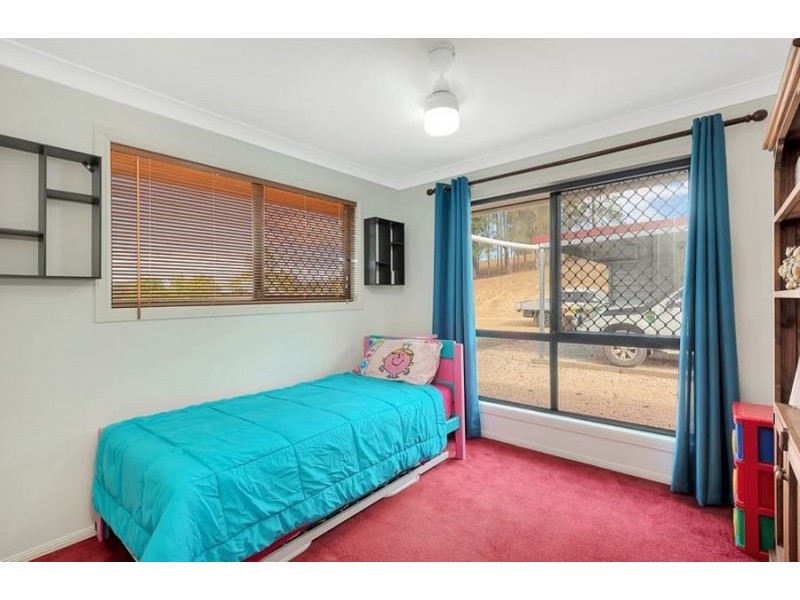 20 Dolleys Road, Withcott QLD 4352