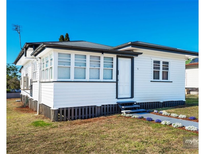 2 First Avenue, Harristown QLD 4350