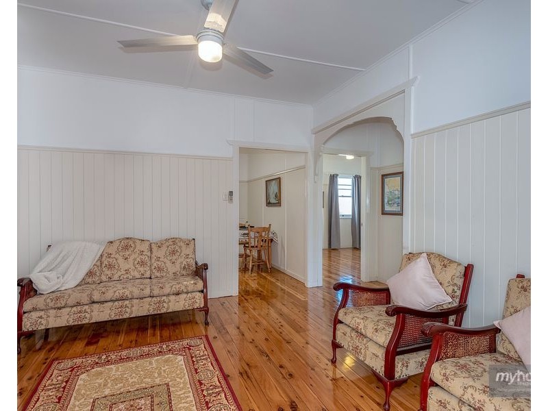 2 First Avenue, Harristown QLD 4350