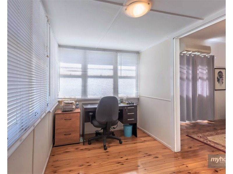 2 First Avenue, Harristown QLD 4350