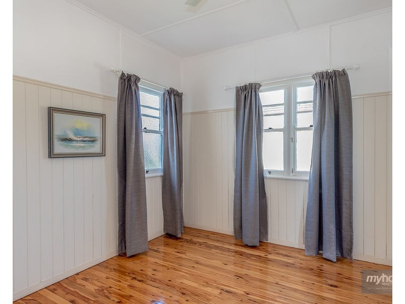 2 First Avenue, Harristown QLD 4350