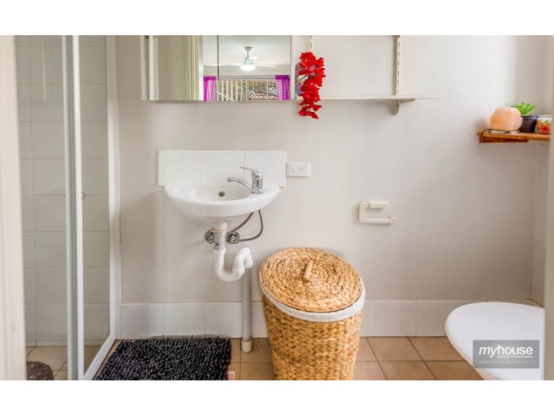1a Tighe Street, Newtown QLD 4350