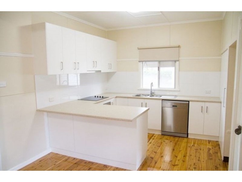 3a Warwick Street, Harristown QLD 4350