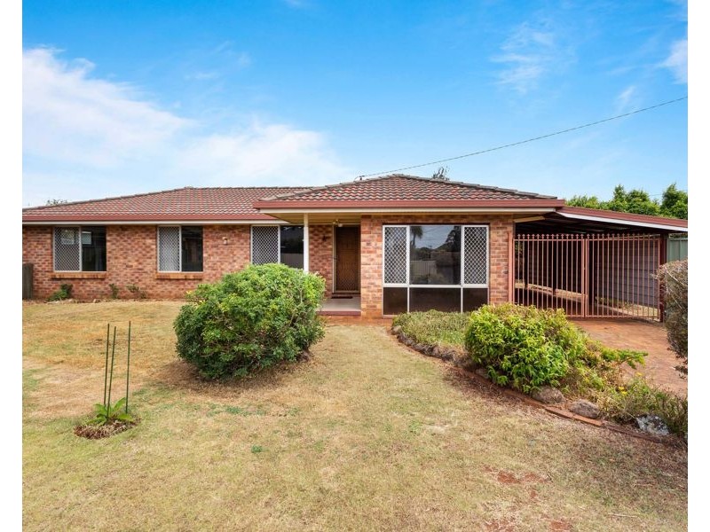 16 Bennett Street, Wilsonton QLD 4350