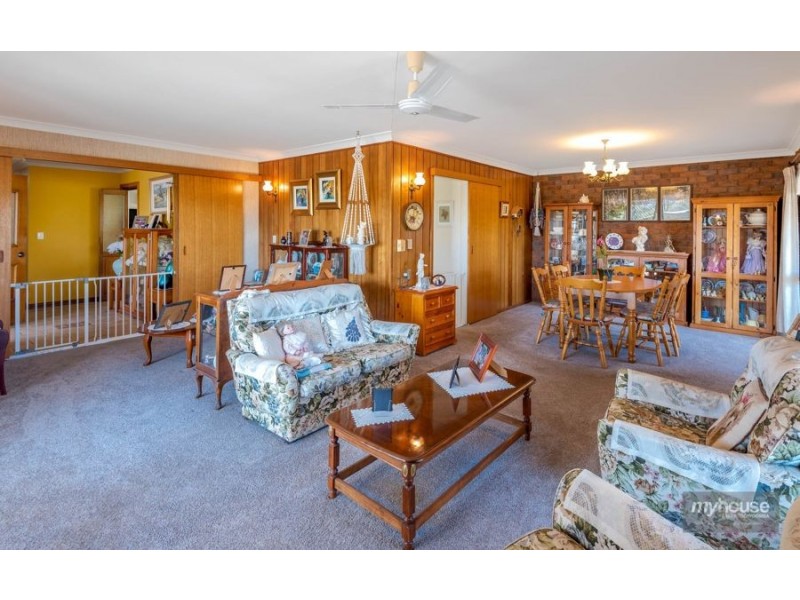 19 Elizabeth Street, Withcott QLD 4352