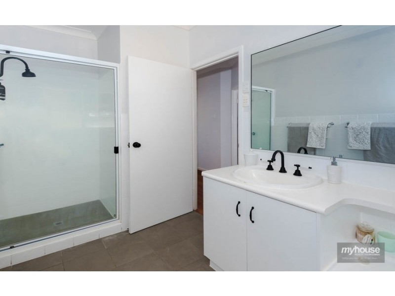 187 Mackenzie Street, Rangeville QLD 4350