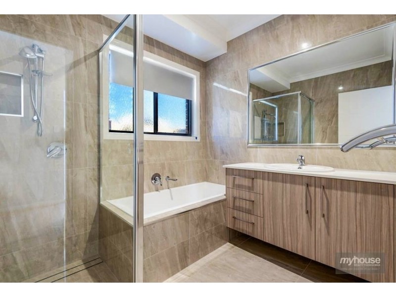 192a South Street, Centenary Heights QLD 4350