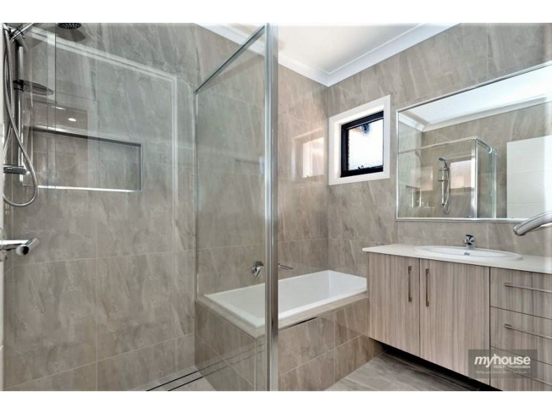 192a South Street, Centenary Heights QLD 4350