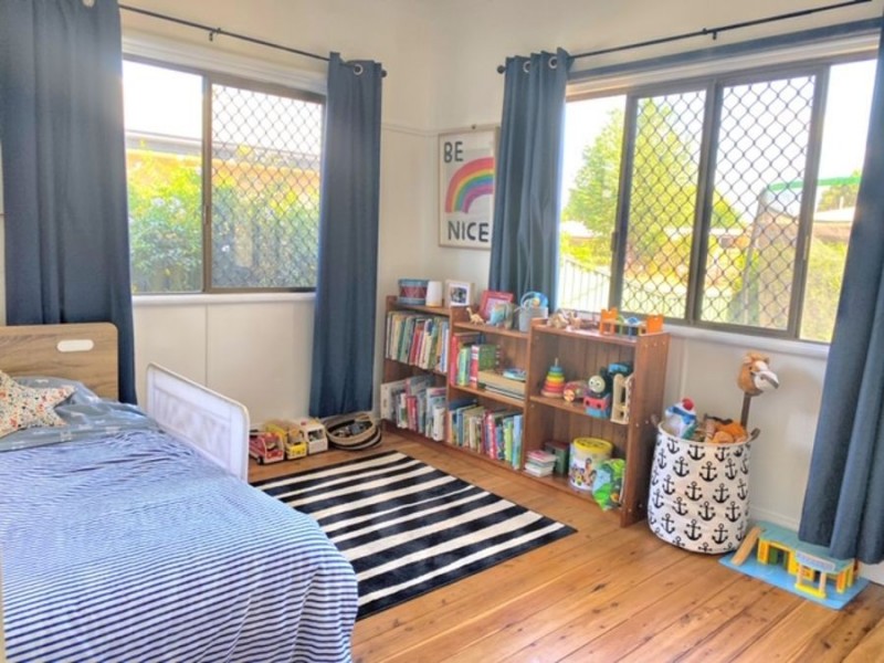 123 Hill Street, Newtown QLD 4350