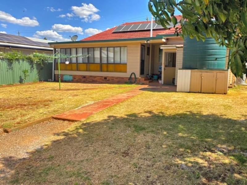 123 Hill Street, Newtown QLD 4350
