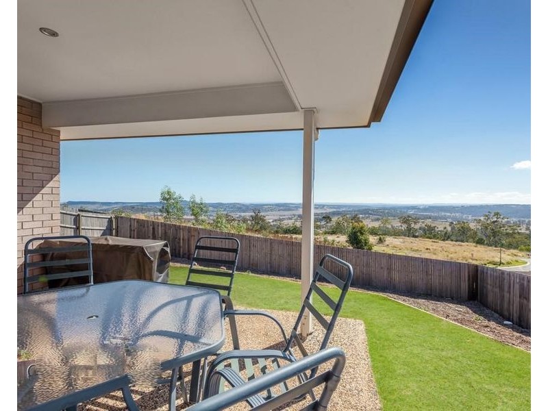 27 Sanctuary Drive, Cranley QLD 4350