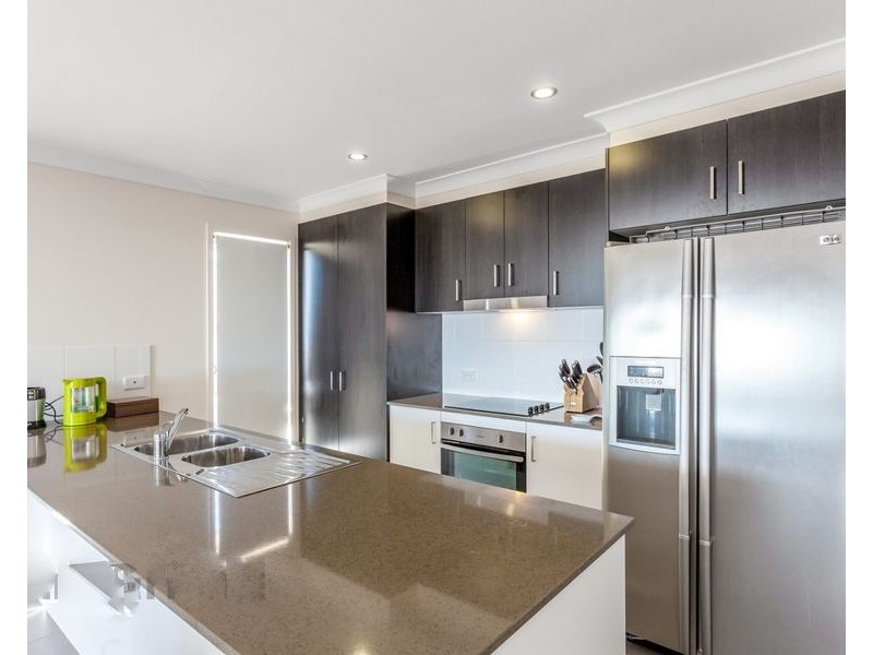 27 Sanctuary Drive, Cranley QLD 4350