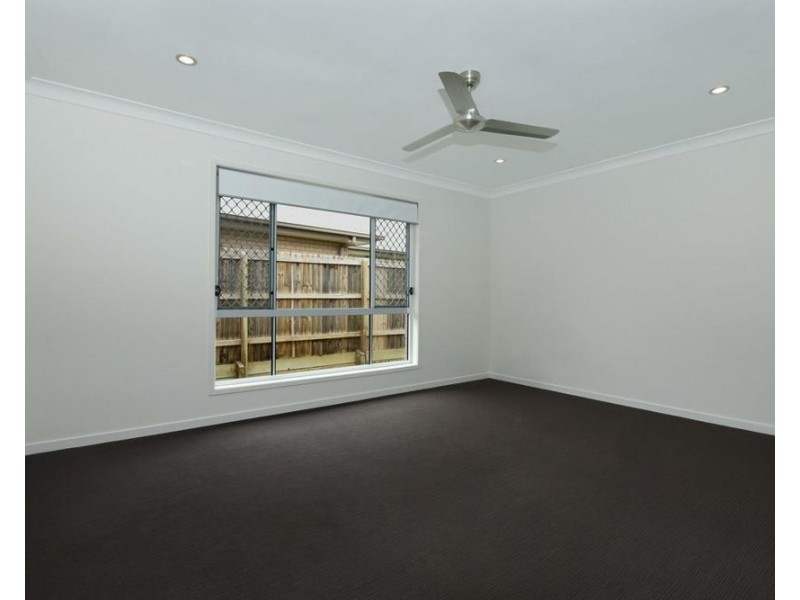 27 Sanctuary Drive, Cranley QLD 4350