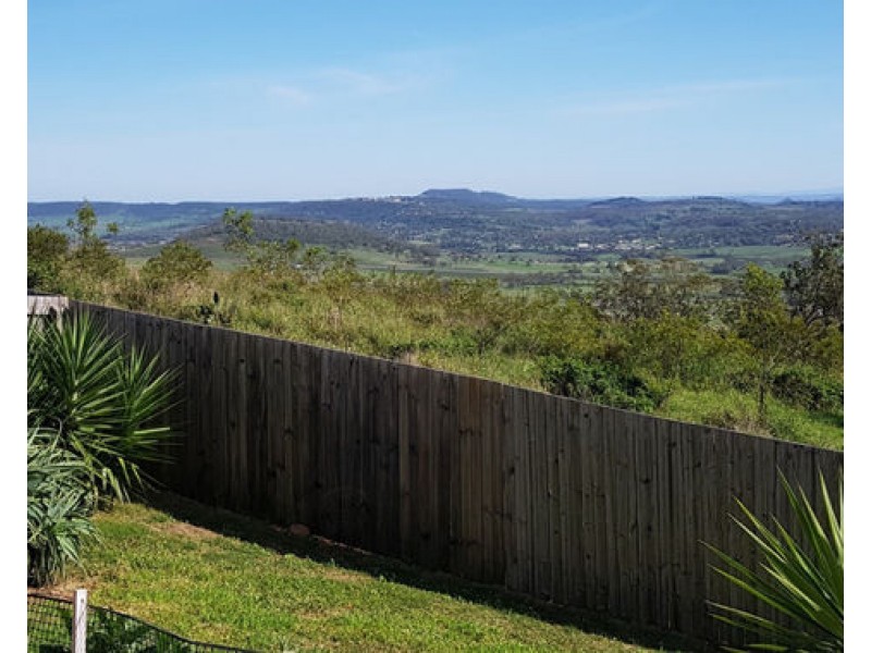 27 Sanctuary Drive, Cranley QLD 4350