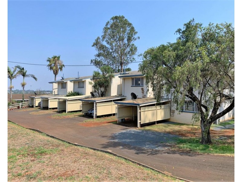 4/329 Hume Street, South Toowoomba QLD 4350