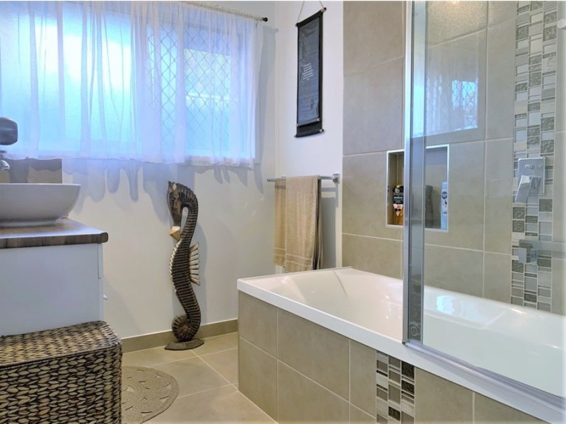 14 Pine Court, Rangeville QLD 4350