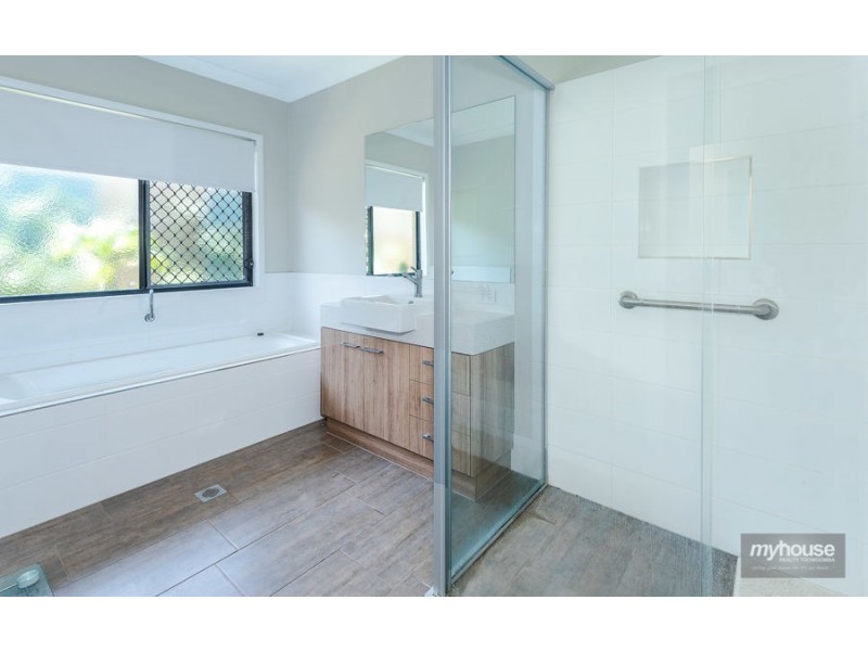 29 Neiwand Street, Kearneys Spring QLD 4350