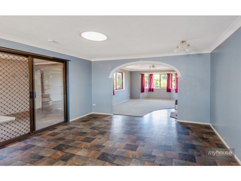 402 Stenner Street, Kearneys Spring QLD 4350