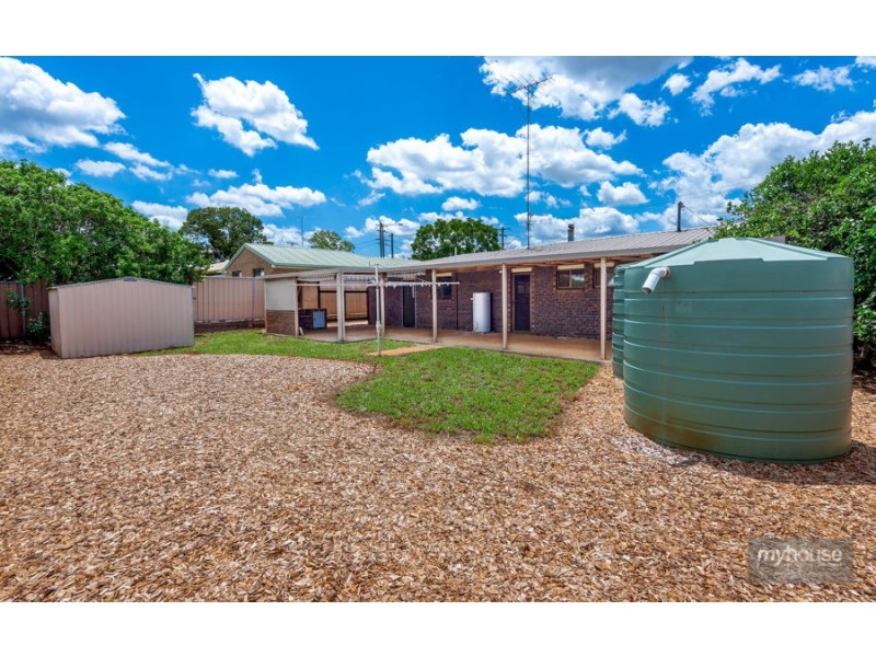 402 Stenner Street, Kearneys Spring QLD 4350