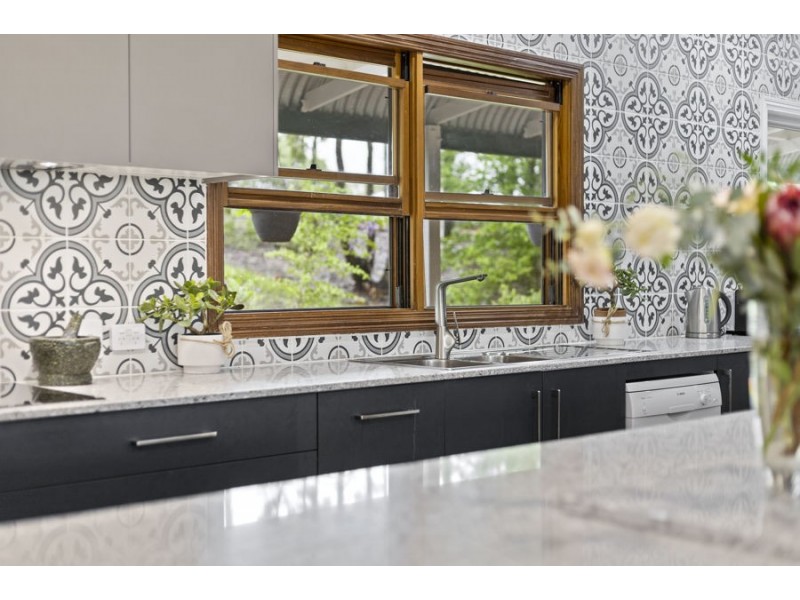 30 Berghofer, Withcott QLD 4352