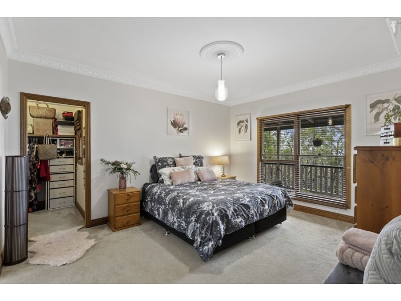 30 Berghofer, Withcott QLD 4352