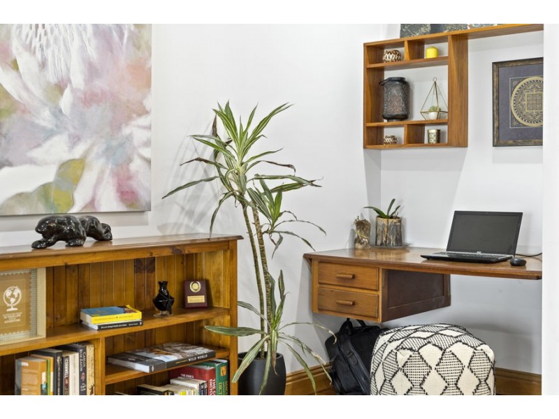 30 Berghofer, Withcott QLD 4352