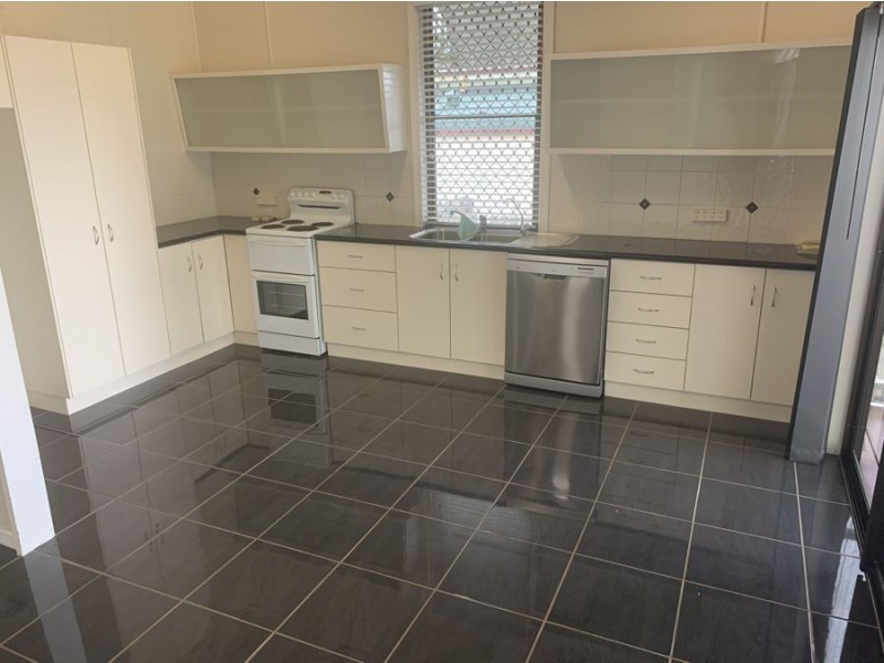 9 Grey Street, South Toowoomba QLD 4350