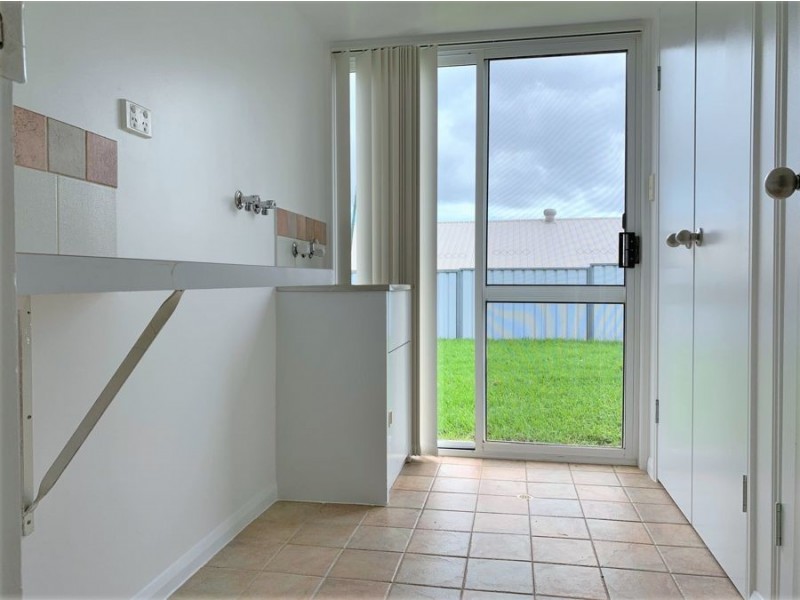 17 Gouldson Drive, Kearneys Spring QLD 4350