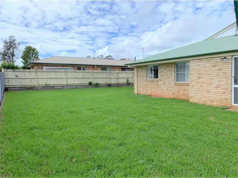17 Gouldson Drive, Kearneys Spring QLD 4350