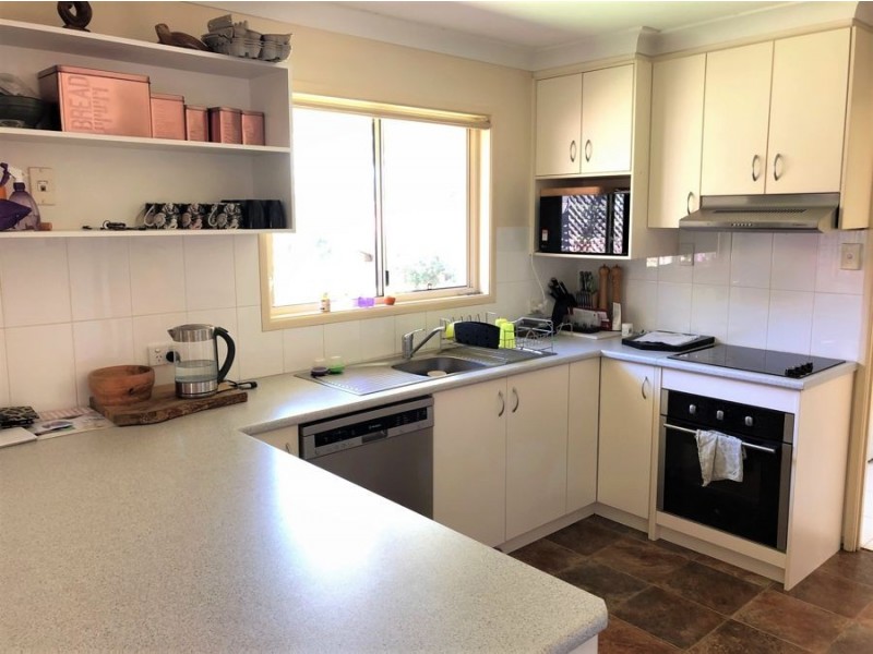 2 Dora Street, South Toowoomba QLD 4350