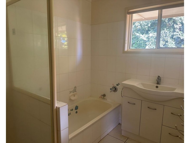 2 Dora Street, South Toowoomba QLD 4350