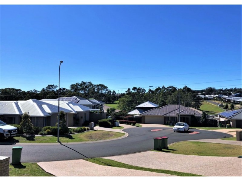 21 Furness Court, Kearneys Spring QLD 4350