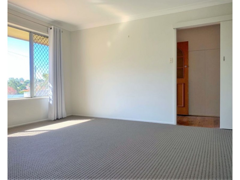 8 Hunter Street, Centenary Heights QLD 4350