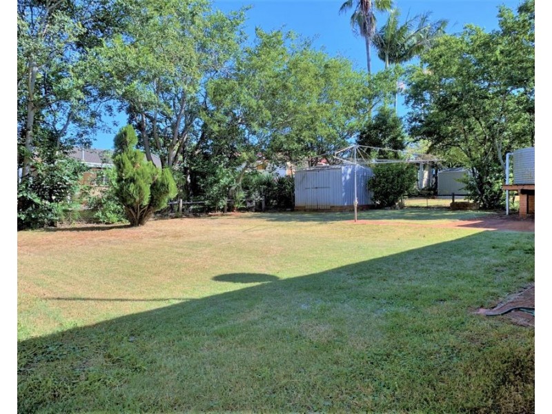 8 Hunter Street, Centenary Heights QLD 4350