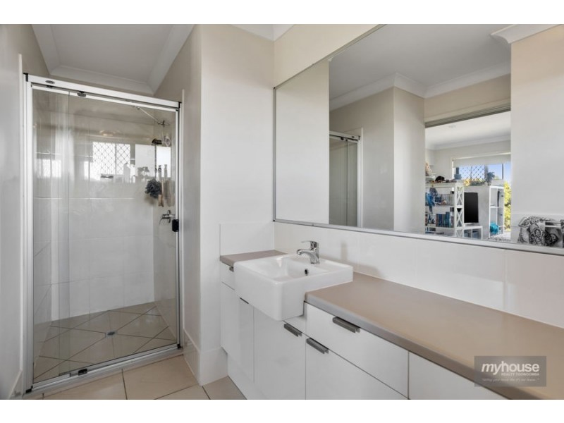 29 Sweeney Street, Kearneys Spring QLD 4350