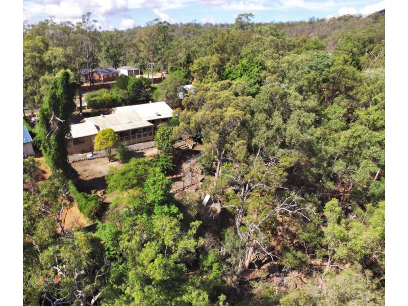 24 Gordon Crescent, Withcott QLD 4352